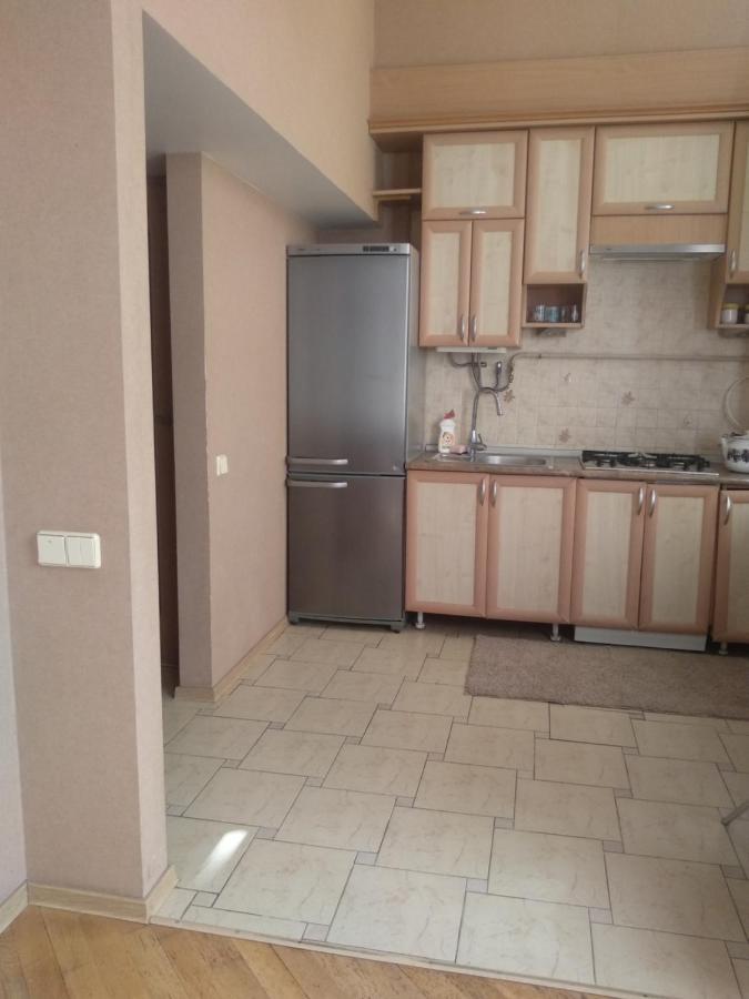 Центр, Євгена Коновальця, 3 Apartment ลุตสกาย ภายนอก รูปภาพ