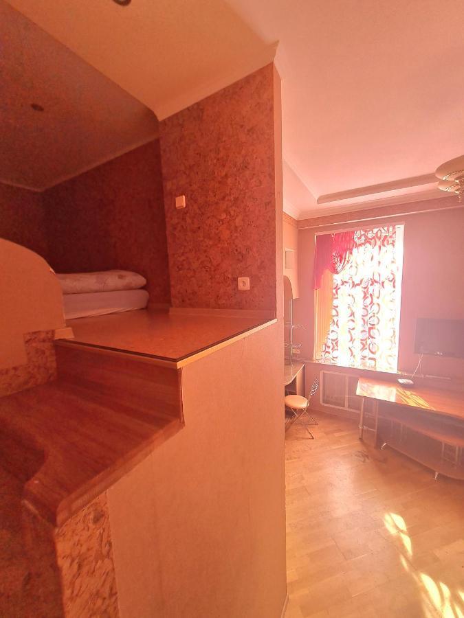 Центр, Євгена Коновальця, 3 Apartment ลุตสกาย ภายนอก รูปภาพ